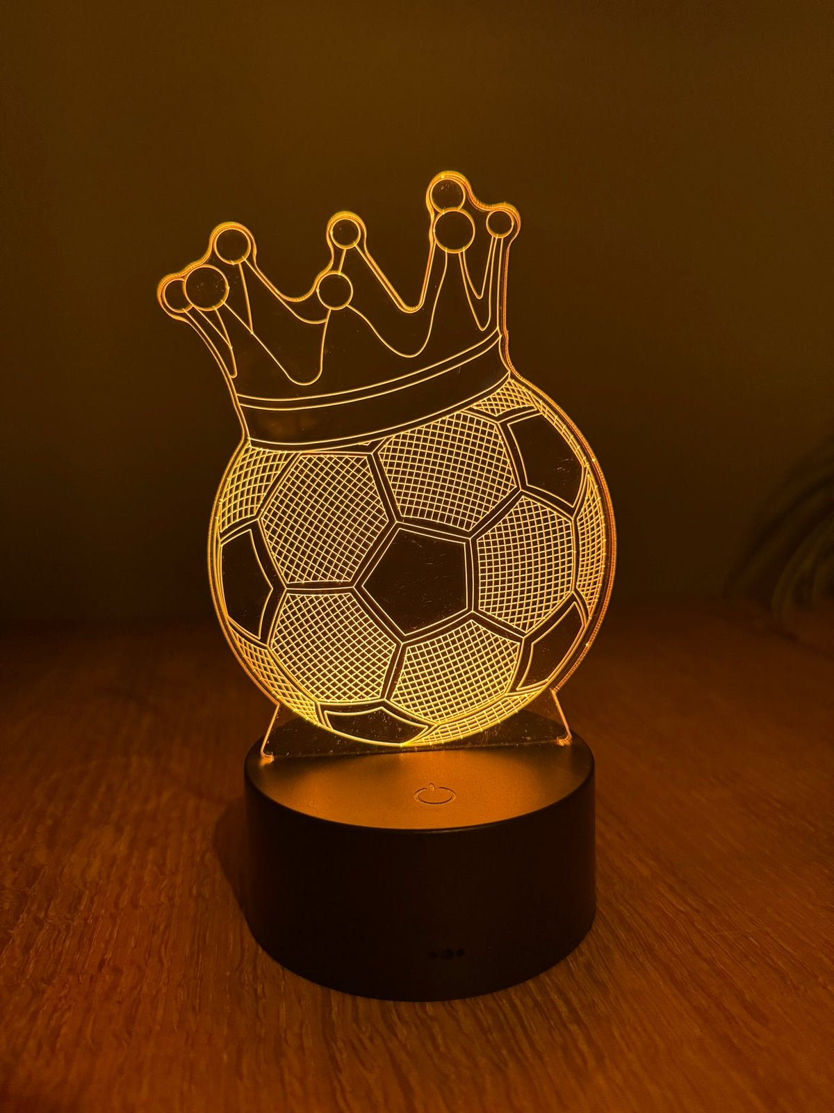 Fußball mit Krone